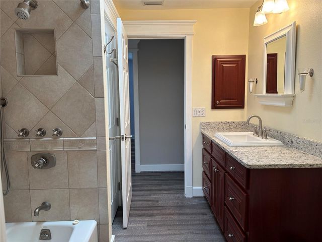 10123 BAY AVENUE, Englewood, FL 34224