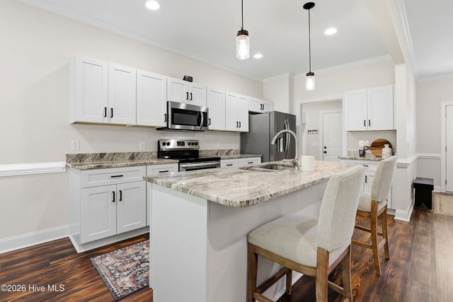 830 Bright Leaf Road, Kinston, NC 28504