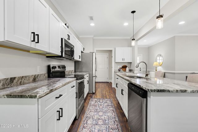830 Bright Leaf Road, Kinston, NC 28504