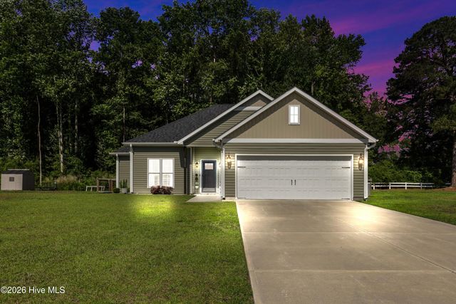 830 Bright Leaf Road, Kinston, NC 28504