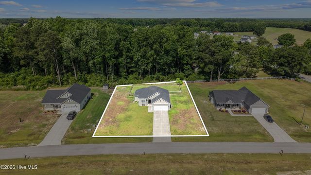 830 Bright Leaf Road, Kinston, NC 28504