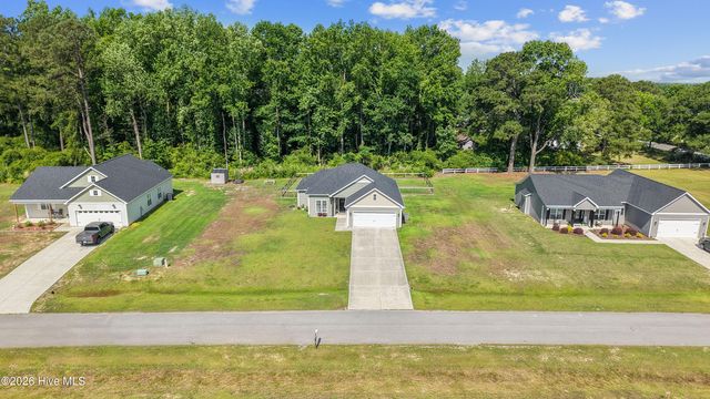 830 Bright Leaf Road, Kinston, NC 28504