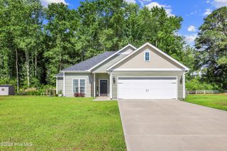 830 Bright Leaf Road, Kinston, NC 28504
