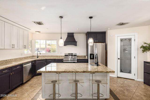 413 E ELLIS Drive, Tempe, AZ 85282