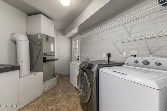 413 E ELLIS Drive, Tempe, AZ 85282