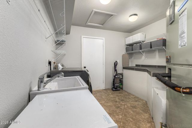 413 E ELLIS Drive, Tempe, AZ 85282