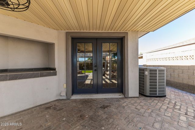 413 E ELLIS Drive, Tempe, AZ 85282