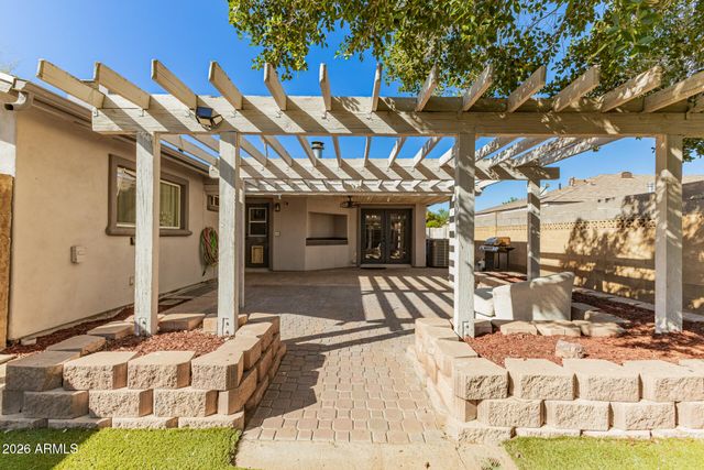 413 E ELLIS Drive, Tempe, AZ 85282