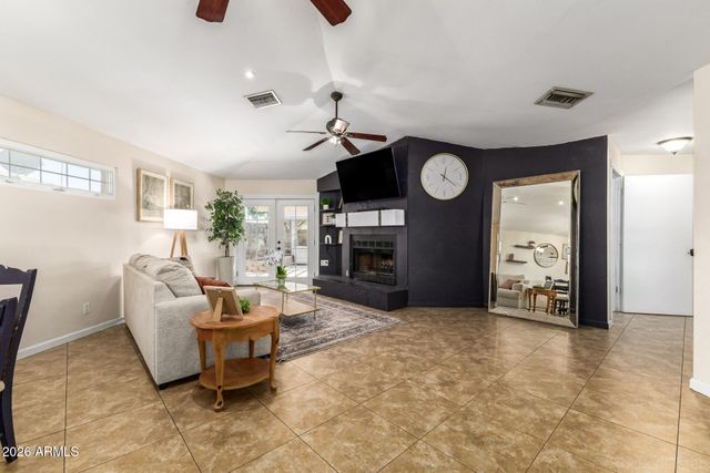 413 E ELLIS Drive, Tempe, AZ 85282