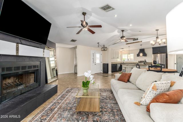 413 E ELLIS Drive, Tempe, AZ 85282