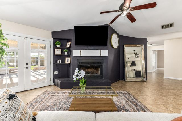 413 E ELLIS Drive, Tempe, AZ 85282