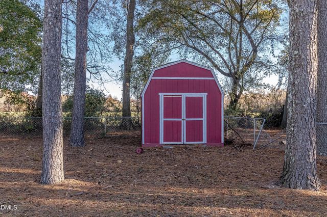 308 Hunters Creek Drive, Goldsboro, NC 27534