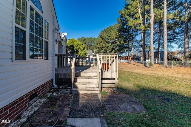 308 Hunters Creek Drive, Goldsboro, NC 27534