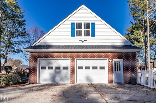 308 Hunters Creek Drive, Goldsboro, NC 27534