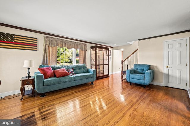 4035 FAIRWAY RD, Lafayette Hill, PA 19444