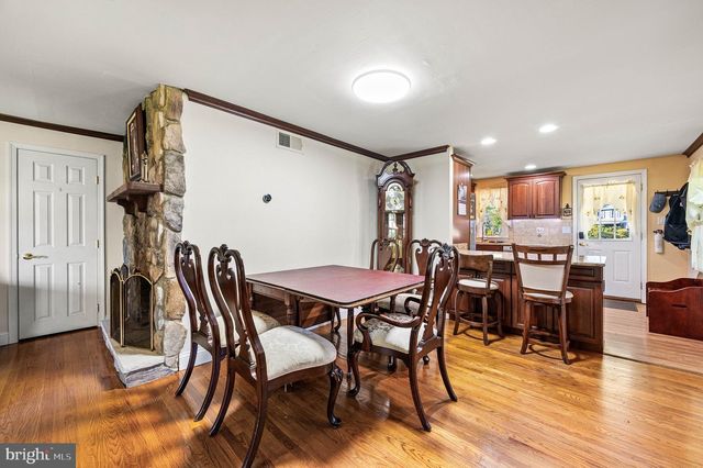 4035 FAIRWAY RD, Lafayette Hill, PA 19444