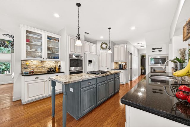 2523 Old South Drive, Richmond, TX 77406