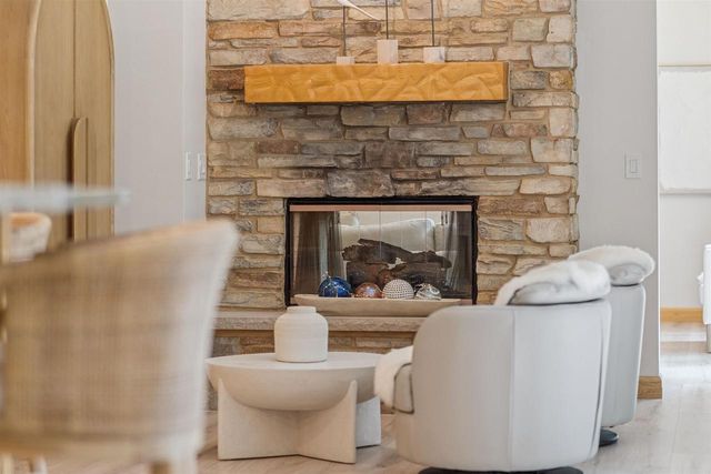2870 SLEEPY HOLLOW DRIVE, Green Bay, WI 54311