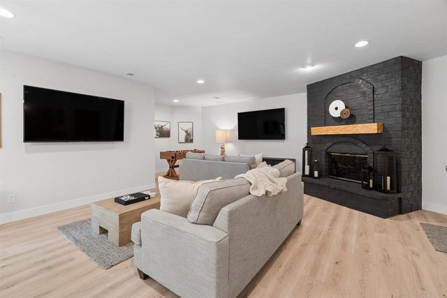 2870 SLEEPY HOLLOW DRIVE, Green Bay, WI 54311