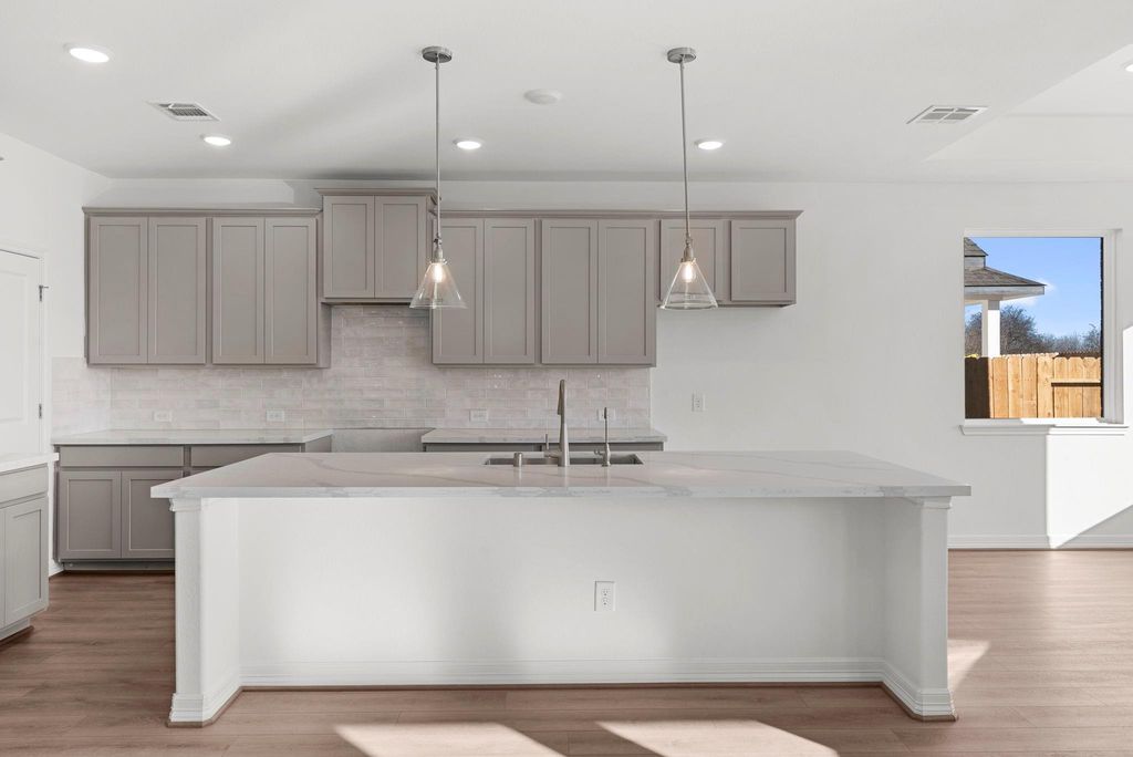 4113 Sterling Springs Lane, League City, TX 77573