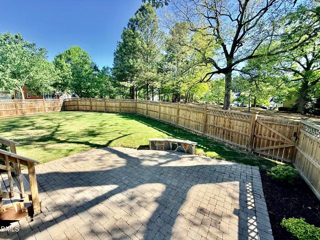 101 Olivepark Drive, Holly Springs, NC 27540