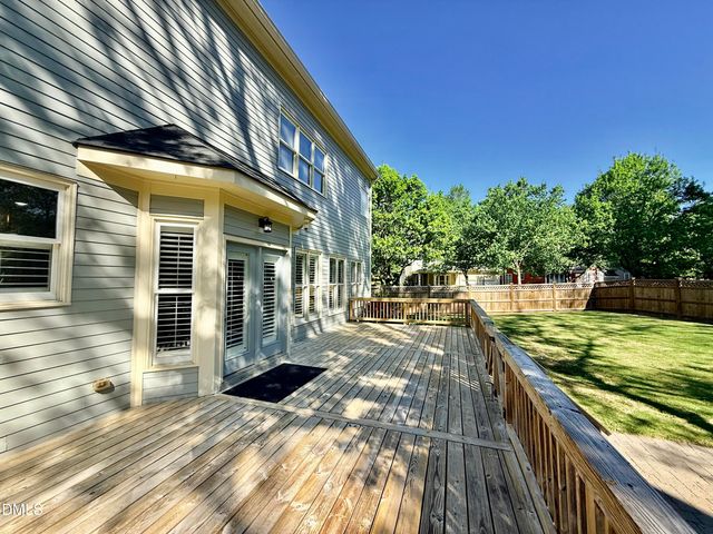 101 Olivepark Drive, Holly Springs, NC 27540