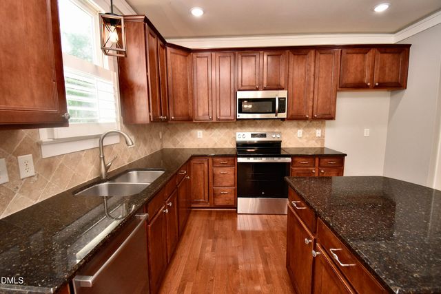 101 Olivepark Drive, Holly Springs, NC 27540