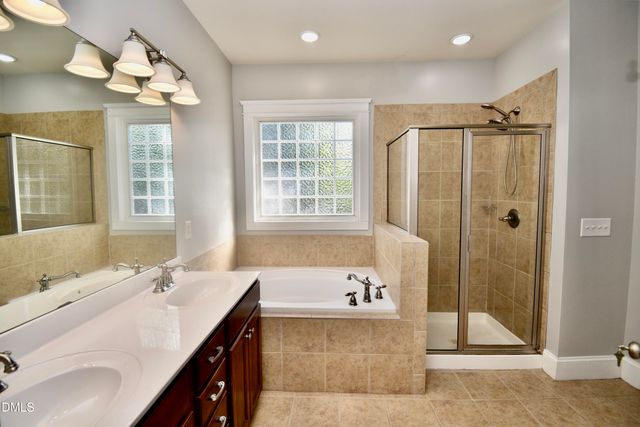 101 Olivepark Drive, Holly Springs, NC 27540