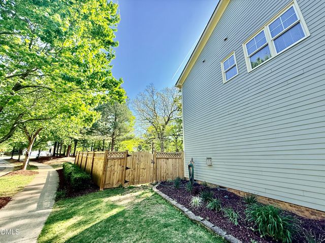 101 Olivepark Drive, Holly Springs, NC 27540