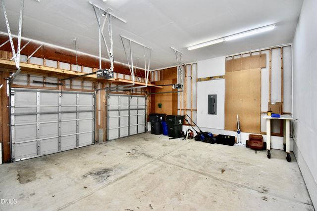 101 Olivepark Drive, Holly Springs, NC 27540