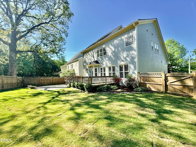 101 Olivepark Drive, Holly Springs, NC 27540