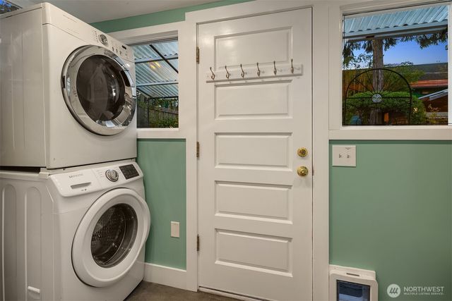 808 NW 64th Street, Seattle, WA 98107
