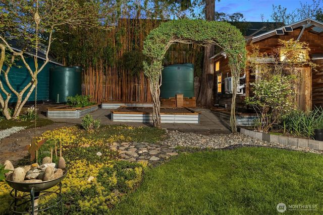 808 NW 64th Street, Seattle, WA 98107
