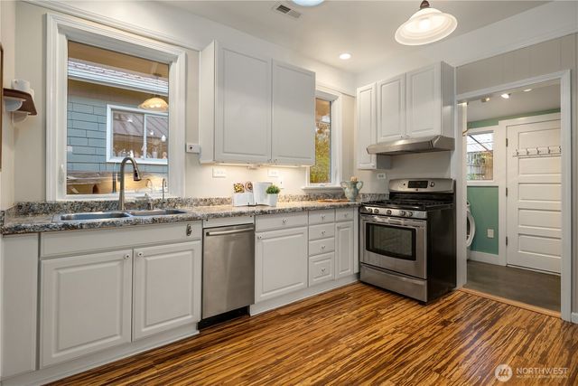 808 NW 64th Street, Seattle, WA 98107