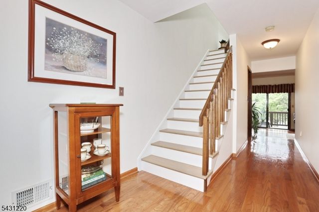 3 Brookside Hts, Wanaque Boro, NJ 07465