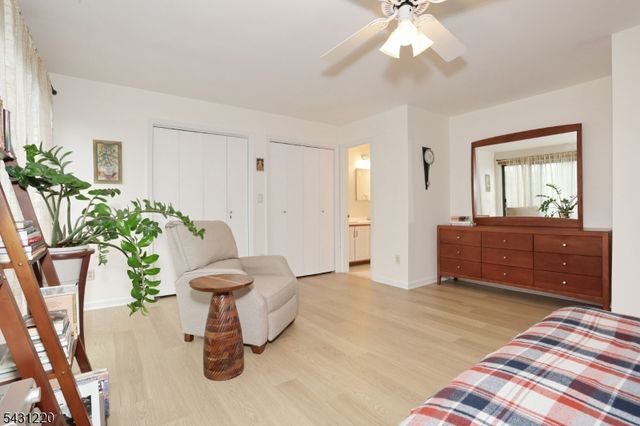 3 Brookside Hts, Wanaque Boro, NJ 07465