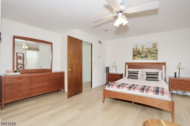 3 Brookside Hts, Wanaque Boro, NJ 07465