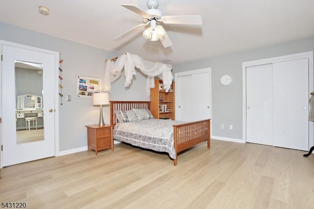 3 Brookside Hts, Wanaque Boro, NJ 07465
