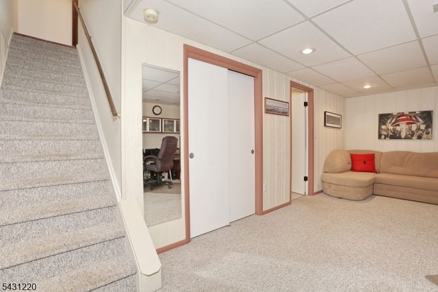 3 Brookside Hts, Wanaque Boro, NJ 07465