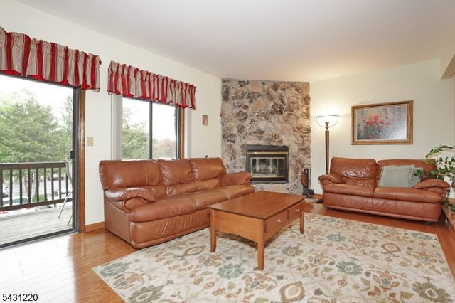 3 Brookside Hts, Wanaque Boro, NJ 07465