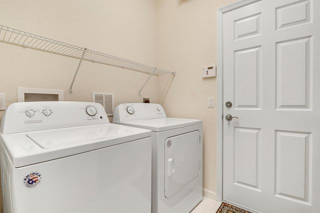 10118 SW Canossa Way, Port St. Lucie, FL 34986