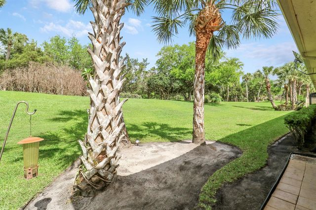 10118 SW Canossa Way, Port St. Lucie, FL 34986