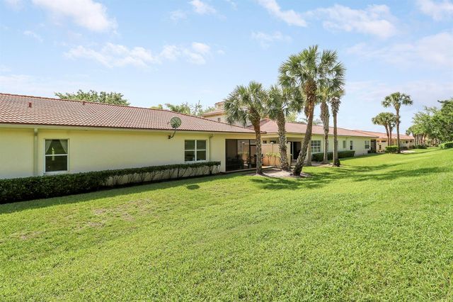 10118 SW Canossa Way, Port St. Lucie, FL 34986