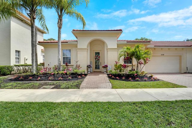 10118 SW Canossa Way, Port St. Lucie, FL 34986
