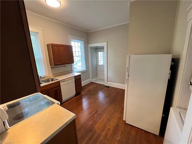 1322 W First Street A, Winston-salem, NC 27101