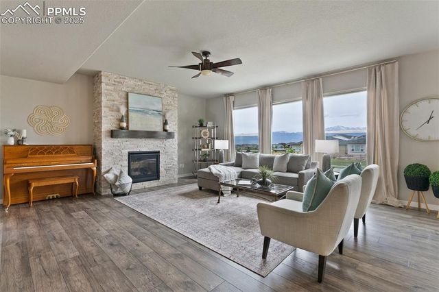 10112 Thrive Lane, Colorado Springs, CO 80924