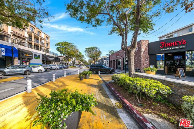 250 N First Street 436, Burbank, CA 91502