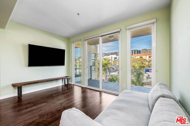 250 N First Street 436, Burbank, CA 91502