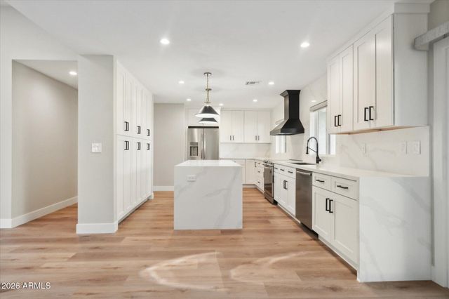 8882 N 82ND Lane, Scottsdale, AZ 85258