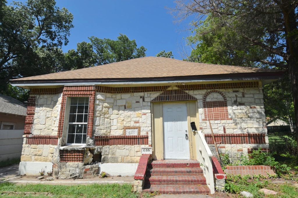 616 Parkview Avenue, Dallas, TX 75223